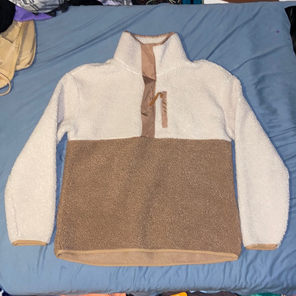 Avalanche Two-Tone White and Brown Sherpa Pullover Hoodie